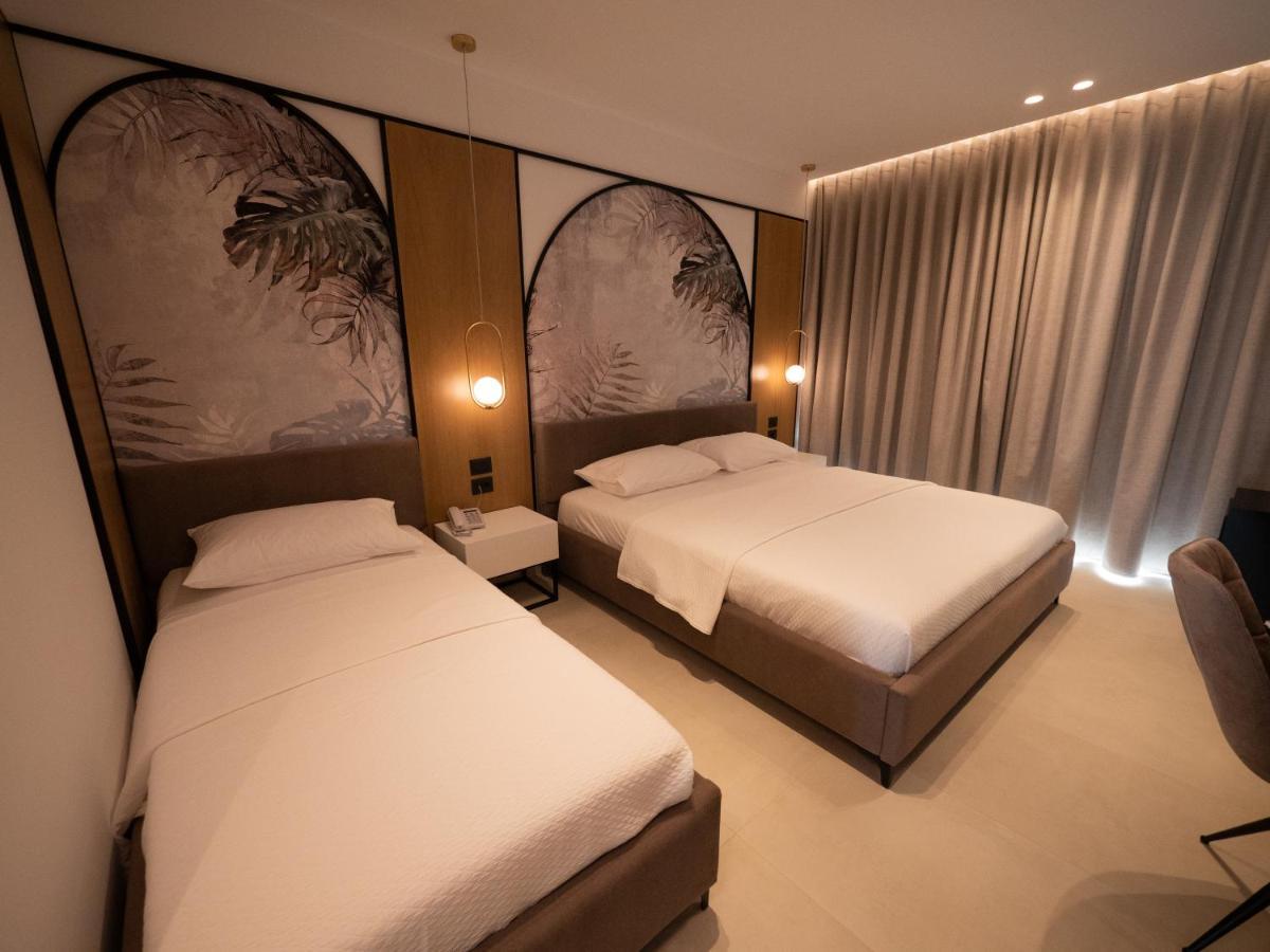 Colosseum Hotel Ksamil Exterior foto